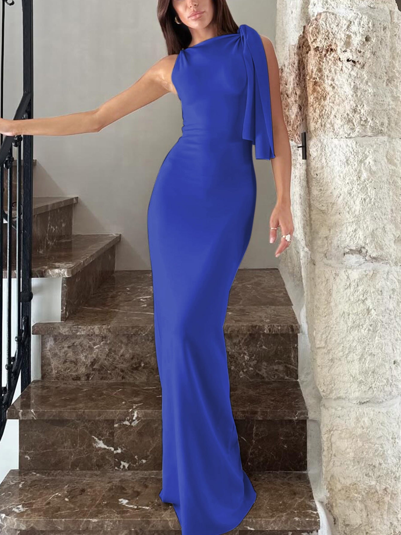 Slim Fit One-Shoulder Ribbon Dress